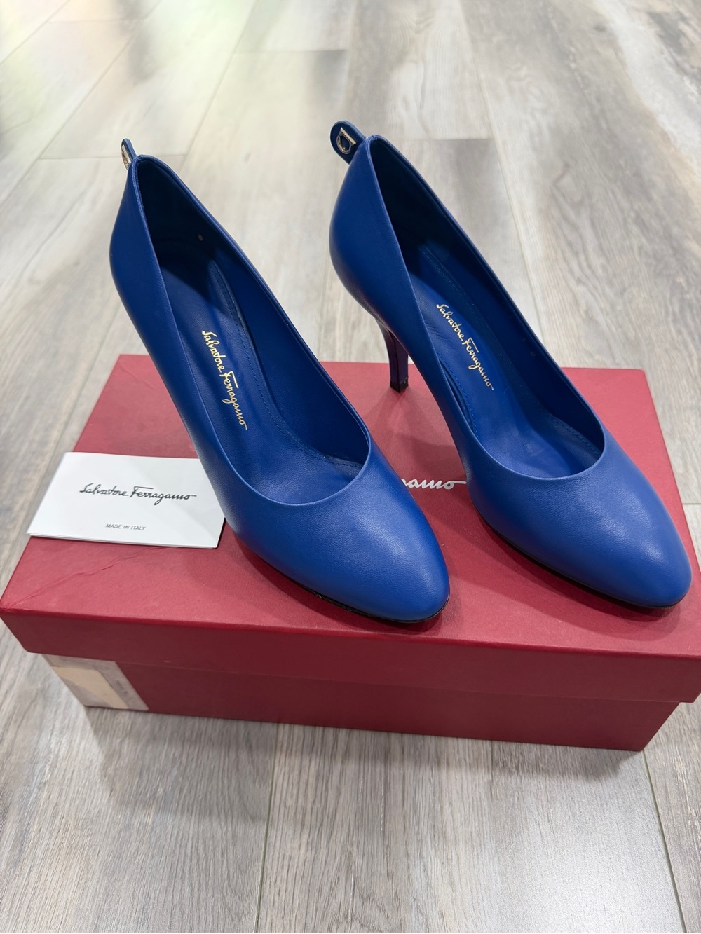 Salvatore Ferragamo Cobalt Blue Leather Pointed Pumps